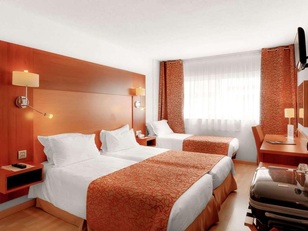 Mercure Saint Raphael Centre Plage Habitación foto