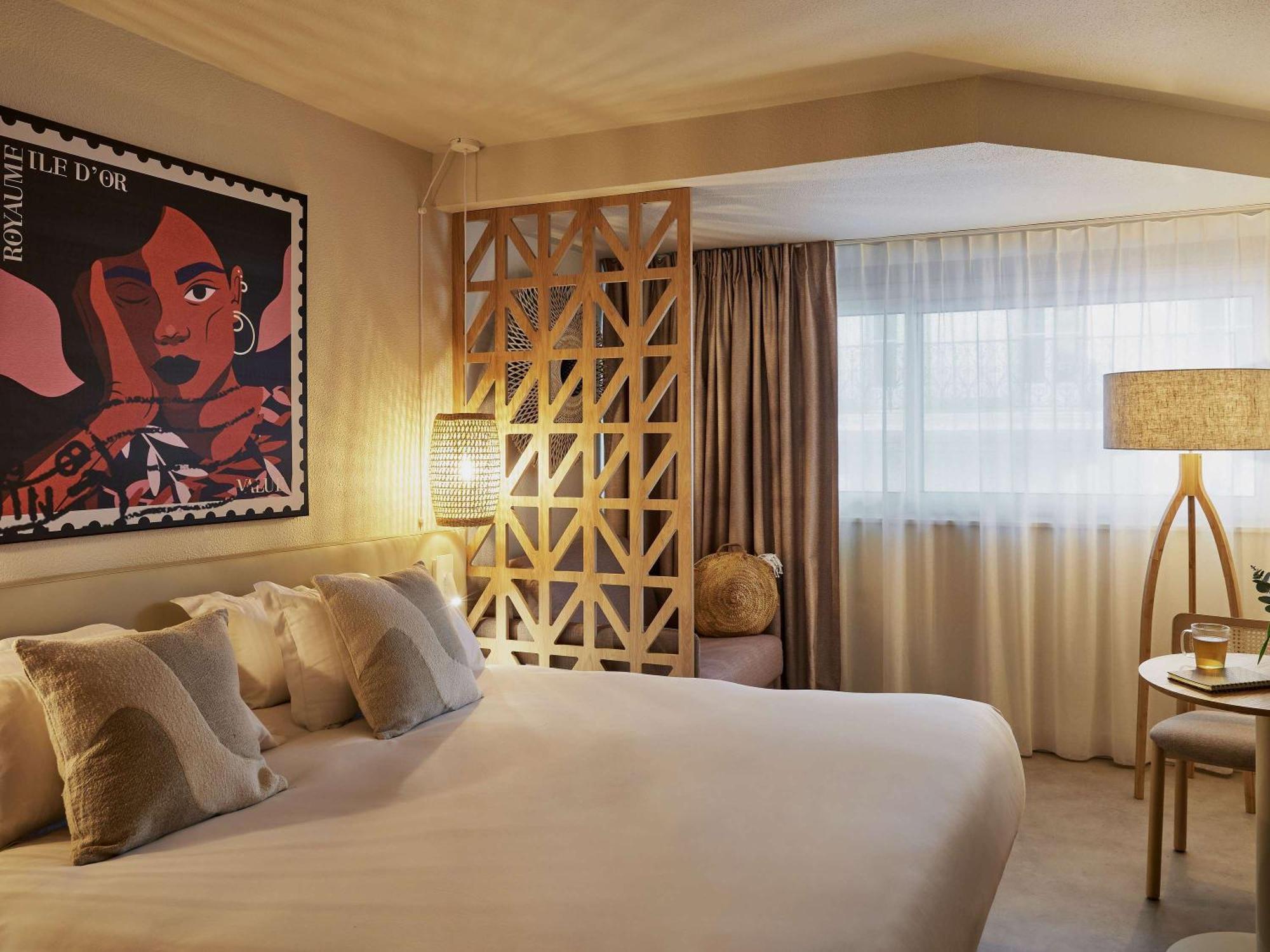Mercure Saint Raphael Centre Plage Exterior foto